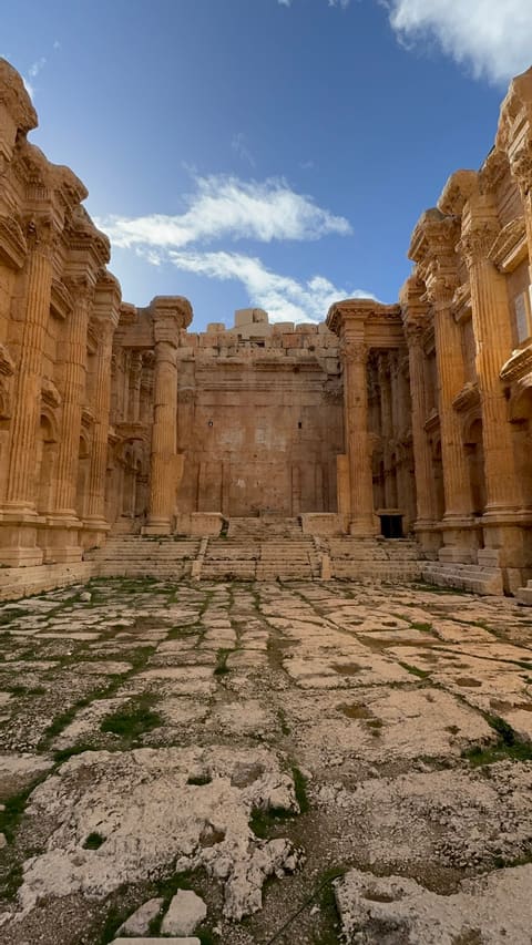 Baalbek tunnel complex — photograph 3