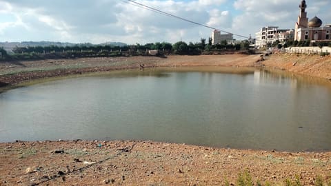 Kfar Tebnit Lake — photograph 6