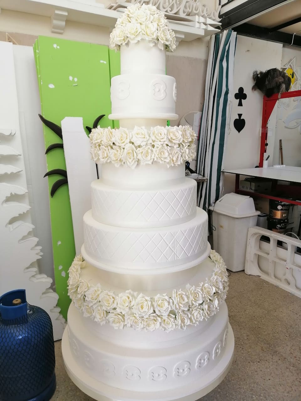 FALINE DECORATION STYROFOAM,