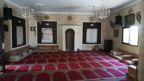 Al Imam Al Mahdi Mosque — photograph 2