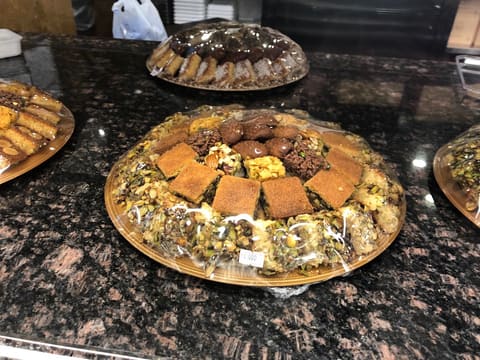 L'abeille D'or - Jbeil — photograph 2