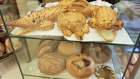 Al Khabaz Bakery — photograph 2