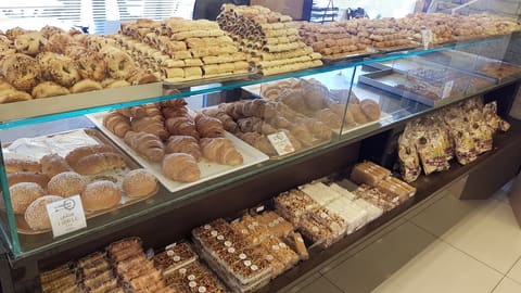 Al Khabaz Bakery — photograph 6