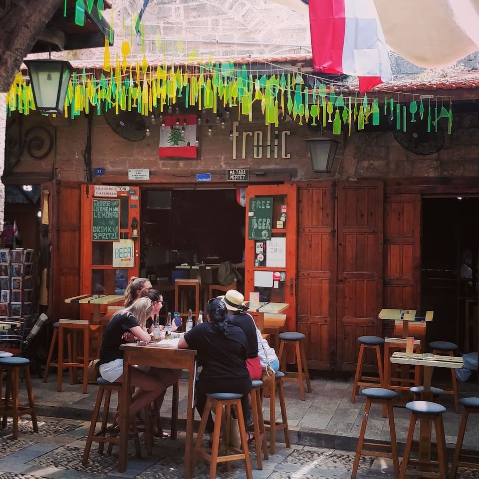 Frolic, pub & cafe