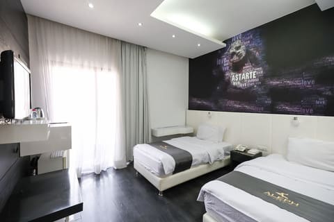Aleph Boutique Hotel — photograph 2