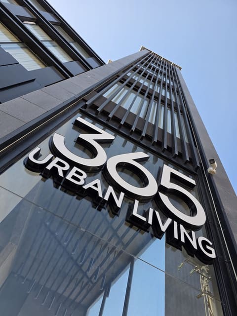 365 Urban Living — photograph 5