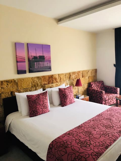 Monoberge Hotel Byblos — photograph 4