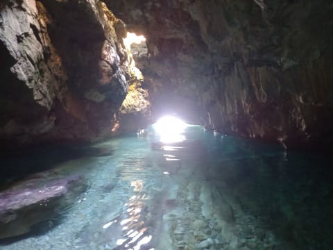 Amchit Seal Cave — photograph 6