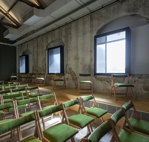 The Silk Factory by Zita Fidar — photograph 6