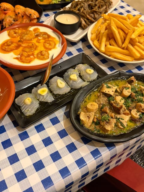 Toutia Seafood Restaurant — photograph 3