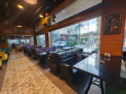 Stephano Cafe — photograph 3