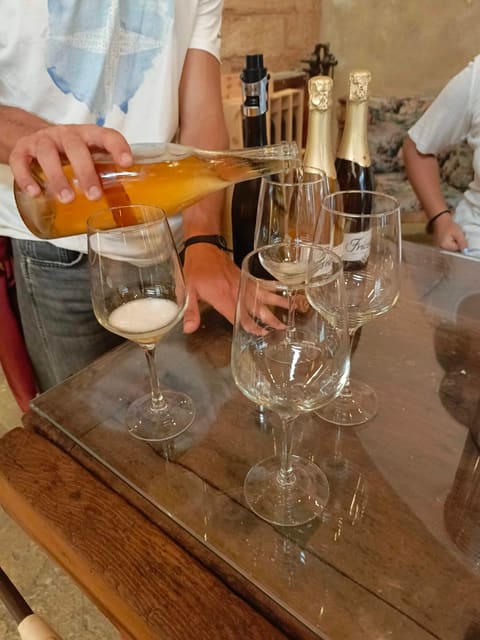 Batroun Mountains Tasting Room — photograph 5
