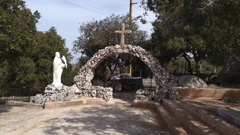 Old Saint Charbel Church — photograph 4