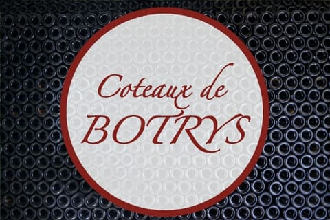 Coteaux De Botrys — photograph 4