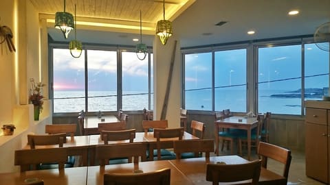 Al Baydar Restaurant — photograph 3
