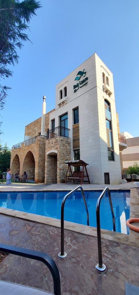 Beit Laure — photograph 6