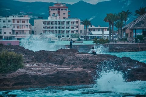 Al Eiin Beach — photograph 2