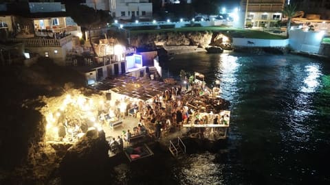 Kuanos beach bar — photograph 5