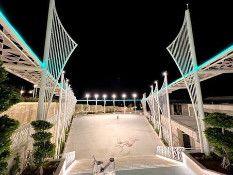 LAMAR VENUE — photograph 2