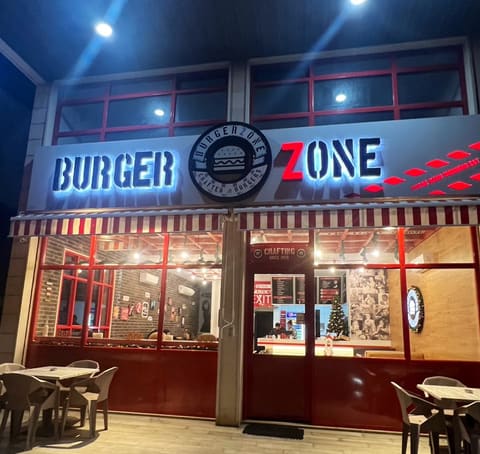 Burger Zone — photograph 3