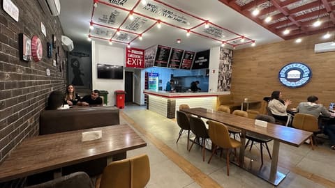 Burger Zone — photograph 6