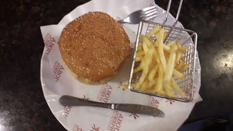 Abou Joseph Resto-Café — photograph 2