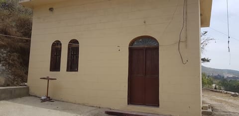 Saydet El-Zaaytrieh Church — photograph 3
