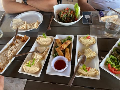 Pearl Island Restaurant — photograph 3