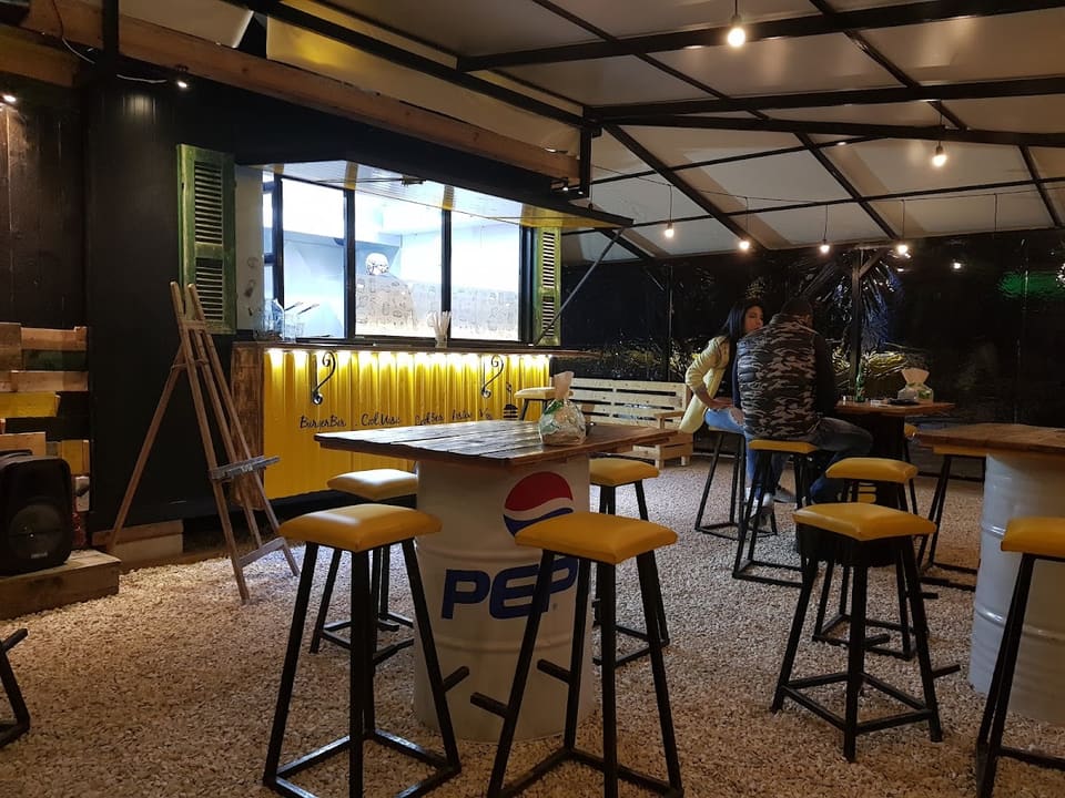 Uncle Sam Burger bar