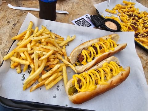 Uncle Sam Burger bar — photograph 6
