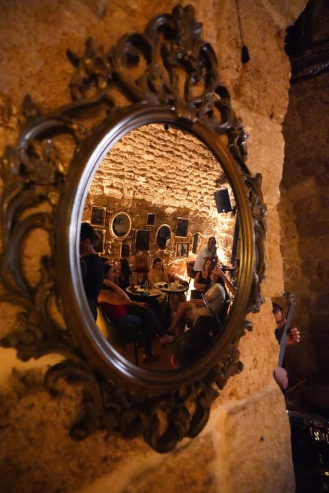 MARINAS Lounge bar — photograph 4