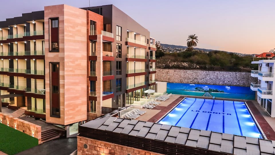 La Bonita Aparthotel