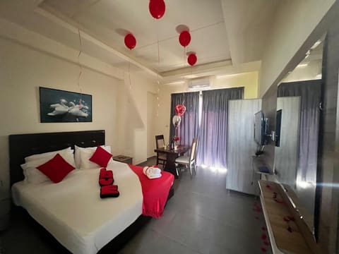 Amchit Grand Hotel — photograph 2