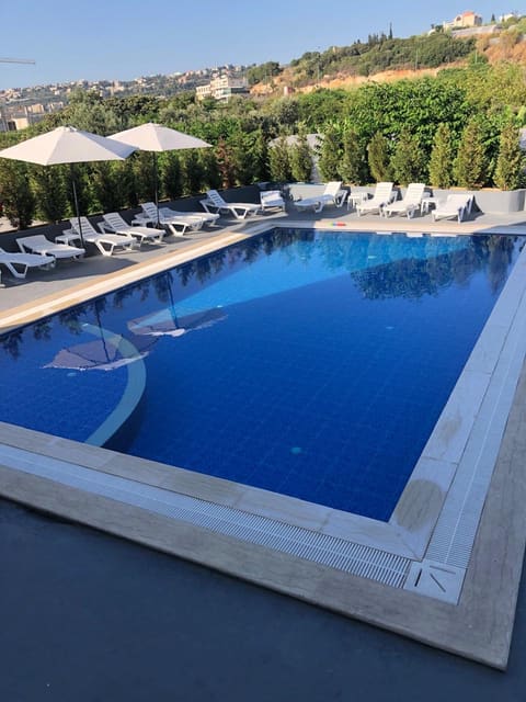 Amchit Grand Hotel — photograph 3