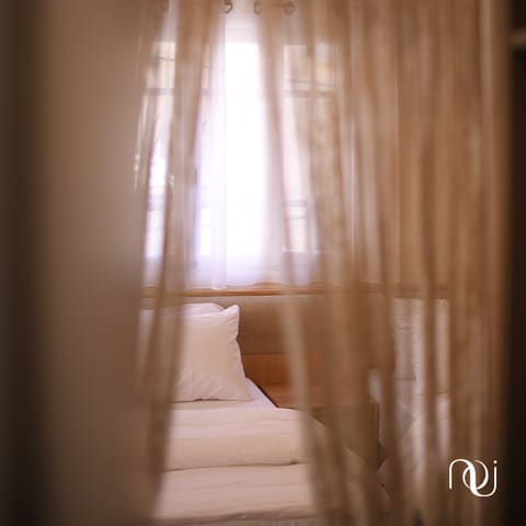 Neoli — photograph 5