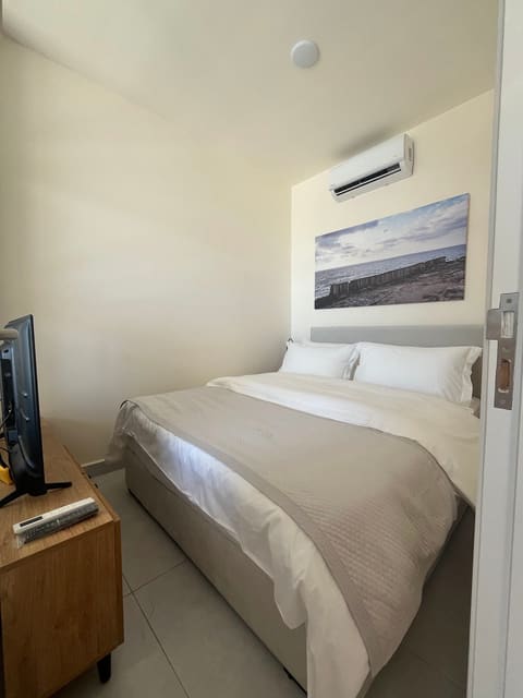 SeaRock Suites Hotel — photograph 2