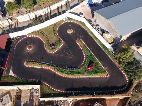 VOLCANO KARTING — photograph 2