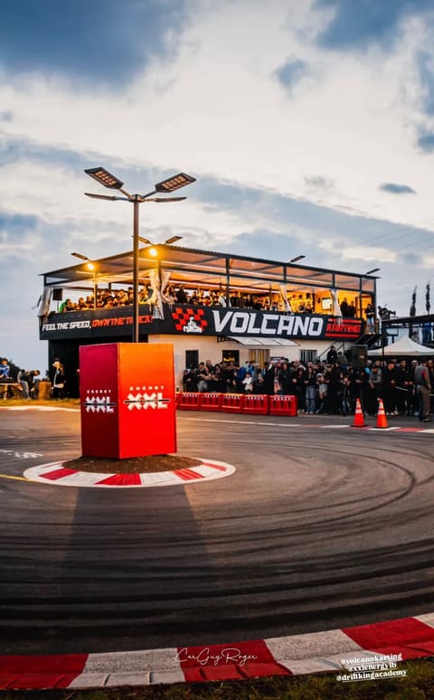 VOLCANO KARTING — photograph 4