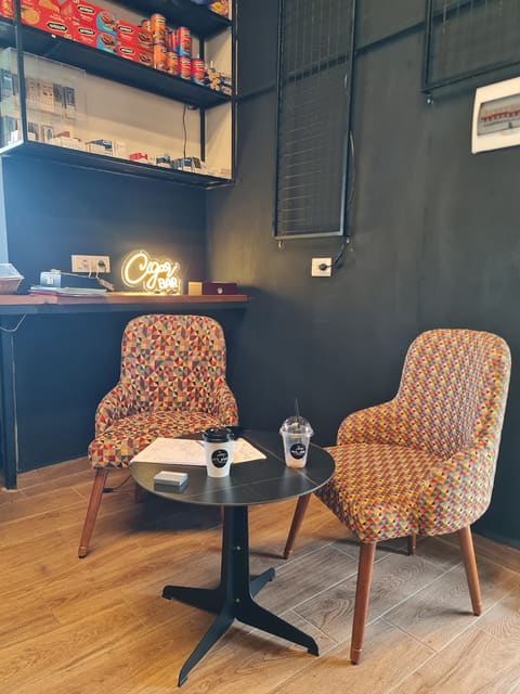 Coffee Pause — photograph 2