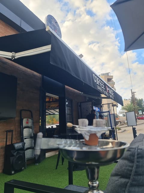 Coffee Pause — photograph 6