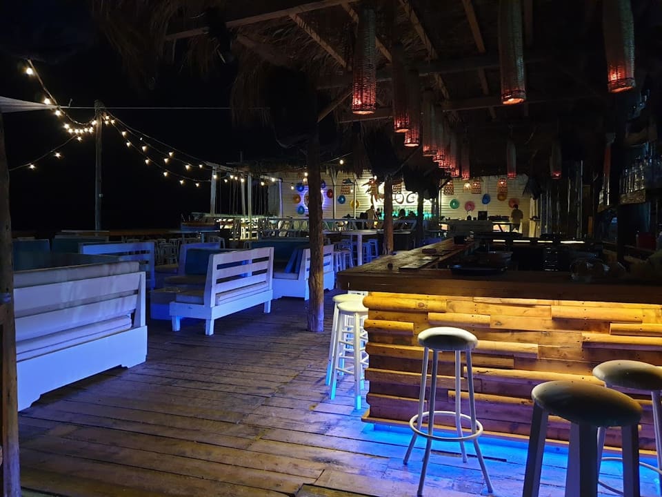 Ape Lounge Bar