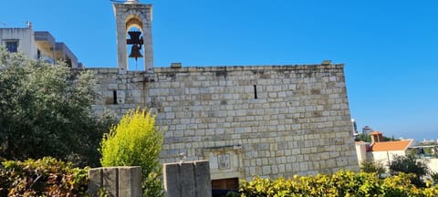 Saint Georges Old Church — photograph 4
