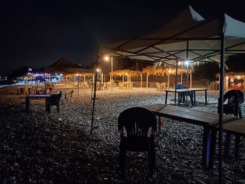 Nahr Ibrahim Public Beach — photograph 2