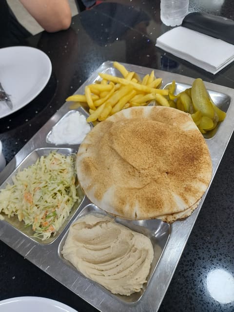 Tayeb Restaurant — photograph 2