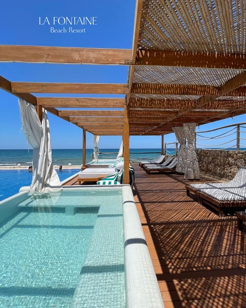 La Fontaine Beach Resort — photograph 4