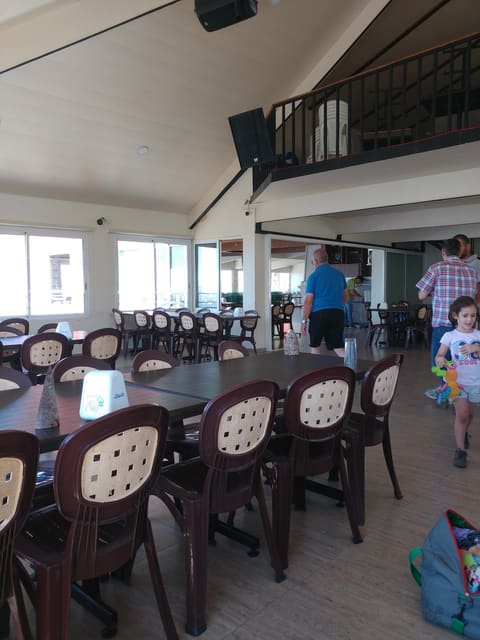 Jisr Al Kamar - Restaurant — photograph 6