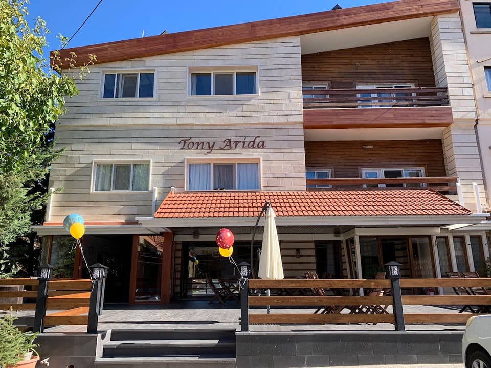 Hotel Toni Arida