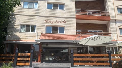 Hotel Toni Arida — photograph 6