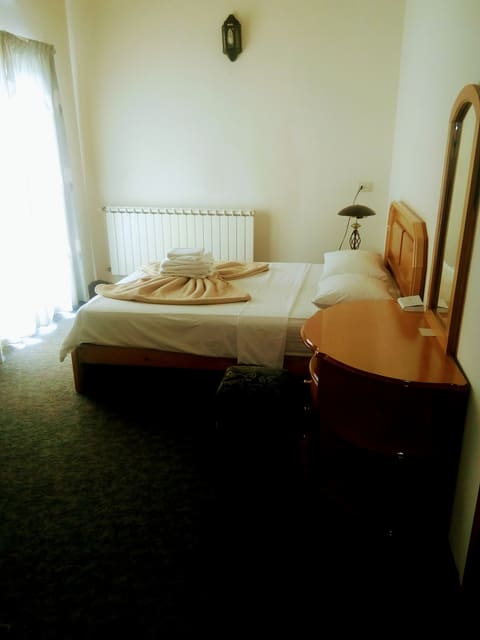 Palace Hotel Becharre — photograph 4