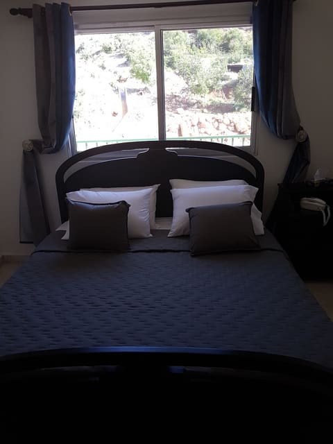 Green Hotel Hasroun — photograph 2